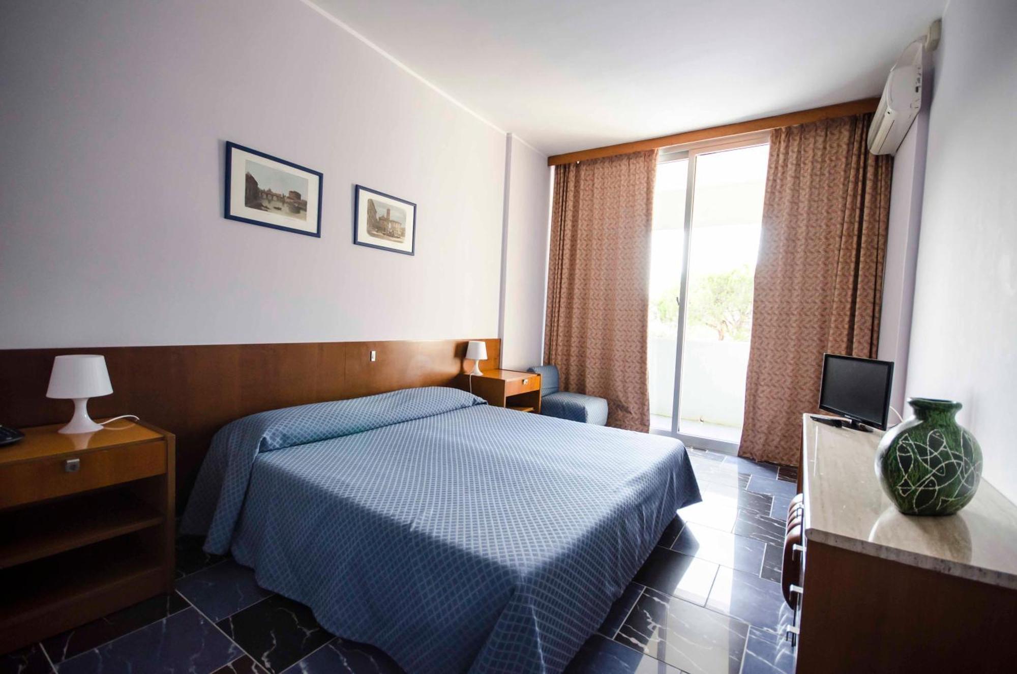 Grand Hotel Helios Tarquinia Zimmer foto